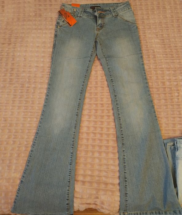 Джинсы.  Все за 1500т