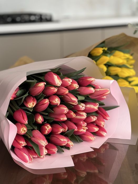 Тюльпаны круные