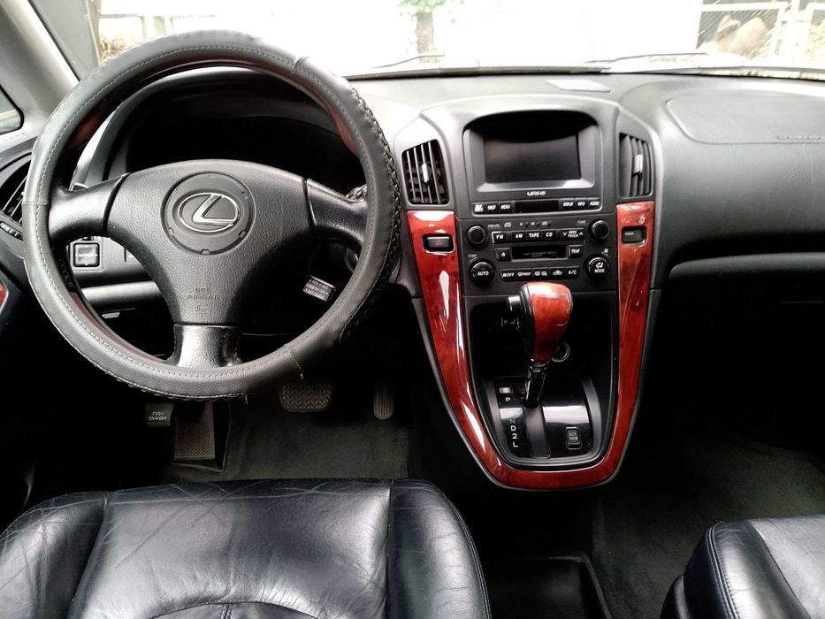 Продам LEXUS RX 300