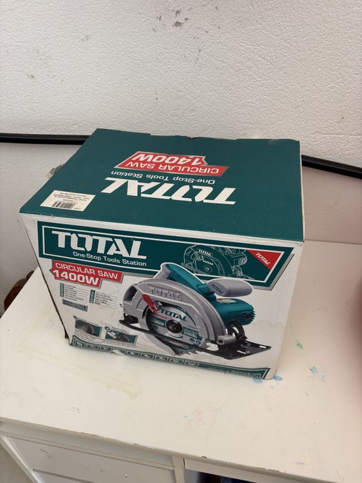 Fierastrau circular de mana