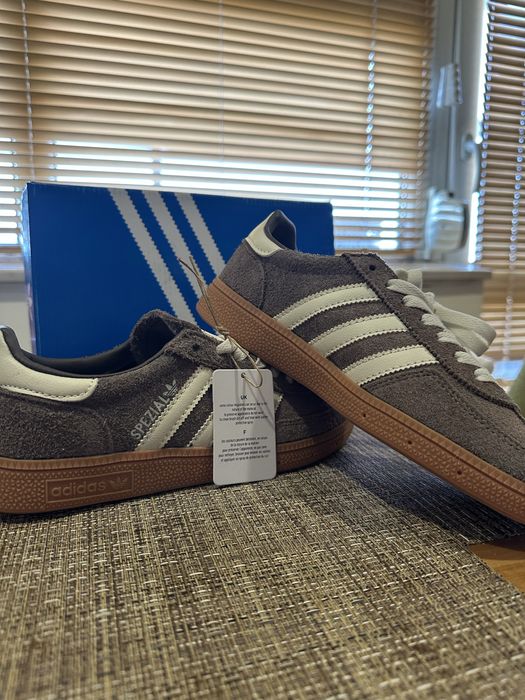 Adidas spezial дамски