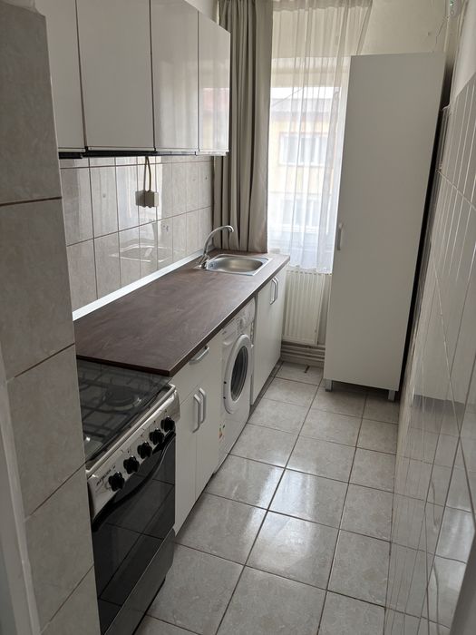 Inchriez apartament 2 camere in Govandari