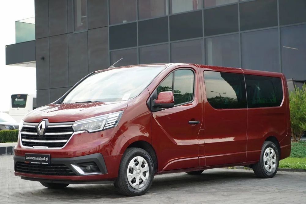 Renault TRAFIC III / AUTOBUZ / 9 LOCURI / 2022 / PRIMUL PROPRIETAR / REVIZAT