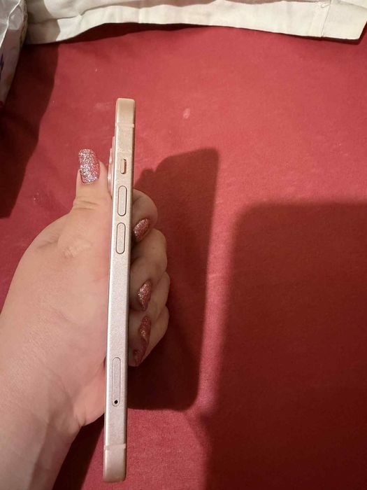 iPhone 15 128GB Pink - 82% Батерия