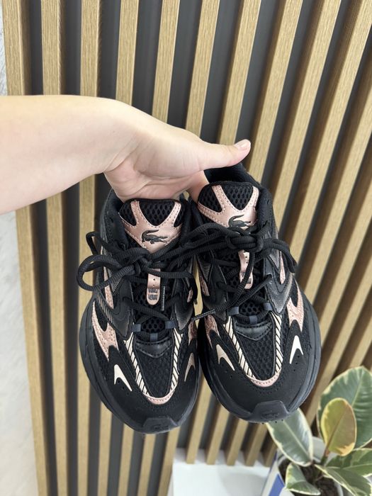 Маратонки Lacoste