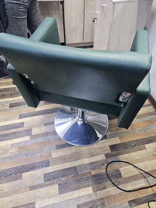 Продам кресло зеркало помощник