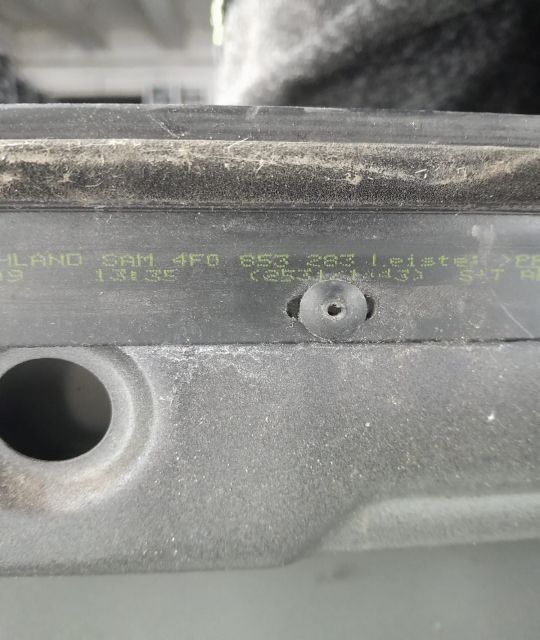 Usa stanga fata Audi A6 4F/C6  [din 2004 pana  2008] seria