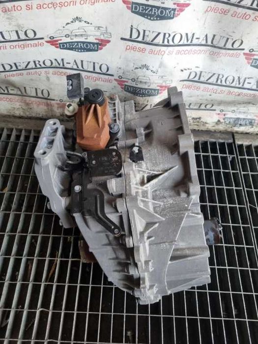 Cutie de viteze manuala 6 trepte LR036006 Jaguar Land Rover 2.2 D