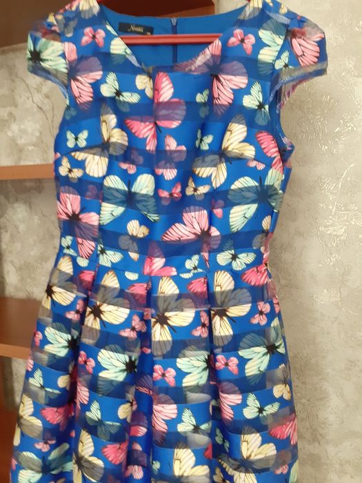 Продаётся платье