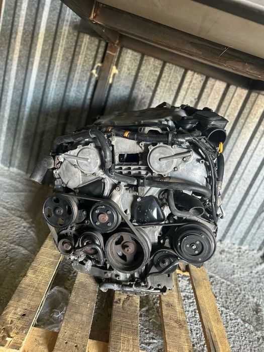 Двигатель мотор VQ35DE Nissan