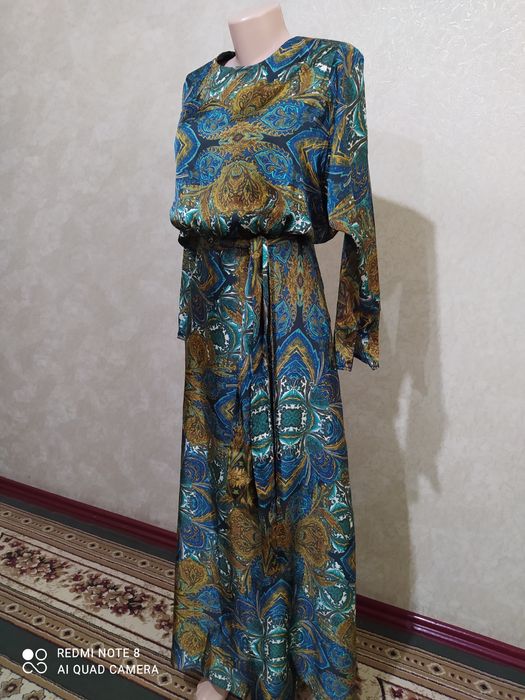 Срочно сатылады.Көйлек италиянский шёлк,супер.