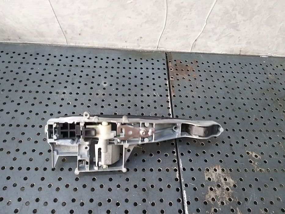 Maner usa dreapta fata citroen c4 picasso 1 ud 9682493680