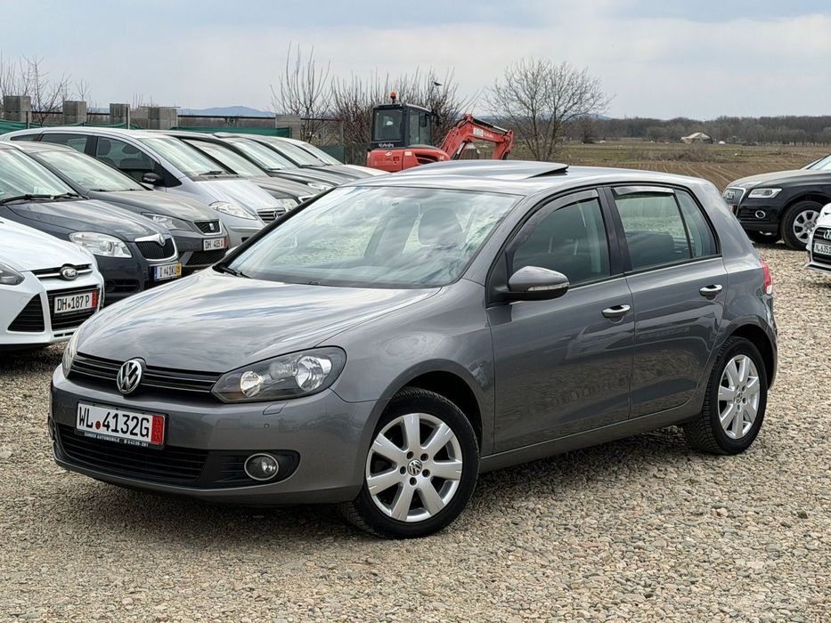 Volkswagen Golf 6  1,6 MPI. navigație , panoramic