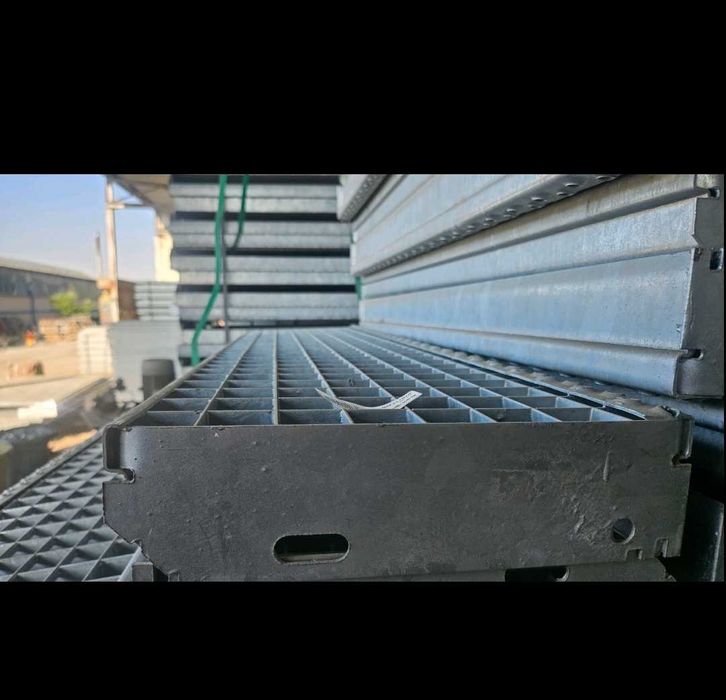 Поцинковани стъпала MEA METAL –метални, стълбища, противохлъзгащи