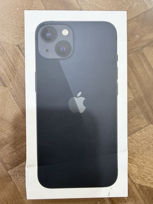 iPhone 13 128gb в хорошем состоянии