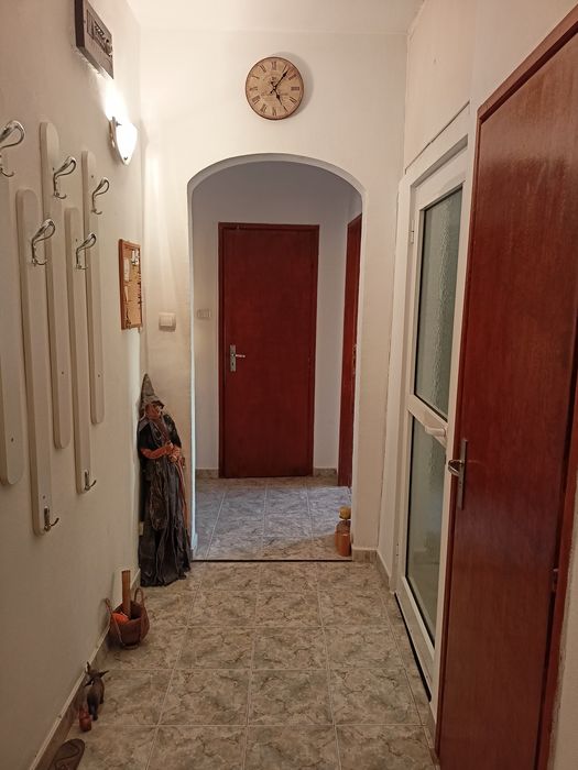 Продава се Тристаен апартамент в Варна, Цветен квартал - 70 кв.м за 2286 €/кв.м - Снимка #12