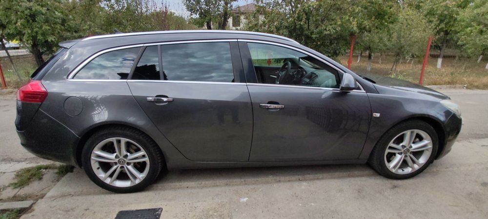 Opel Insignia 2011