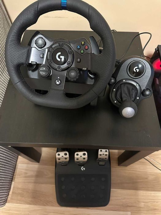 Волан и скоростен лост LOGITECH TRUEFORCE G923 SE COMBO XBOX/PC 991-000532 в ГАРАНЦИЯ