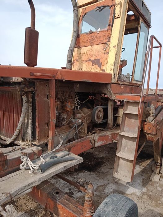 Трактор. Комбайын сатылады