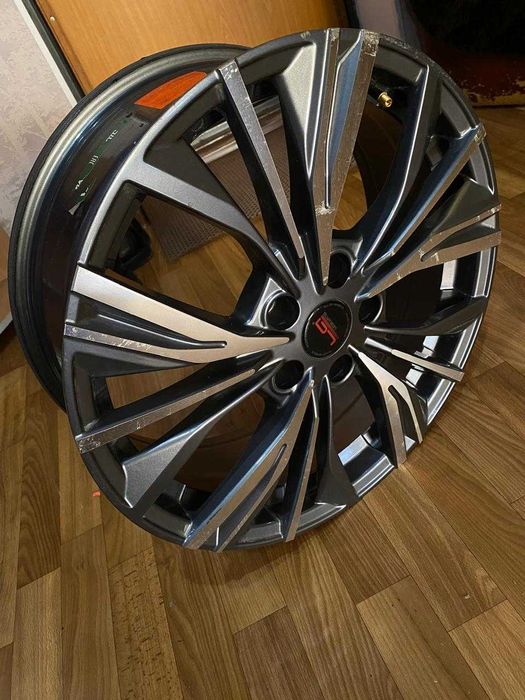 Автомобильные литые диски
