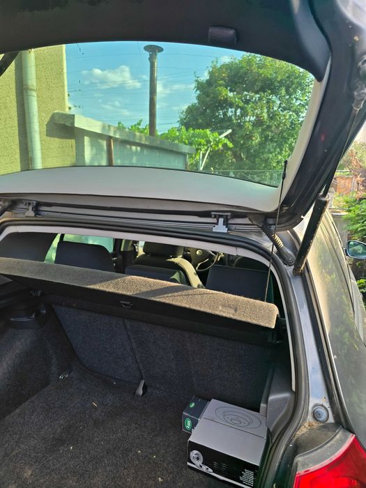 Auto продавам коли