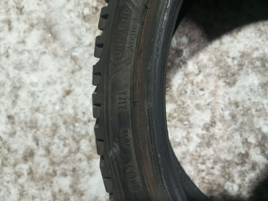 Продам шины гудиер в идеальном состоянии