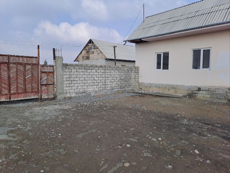 16 Sotixlik Yer sotiladi