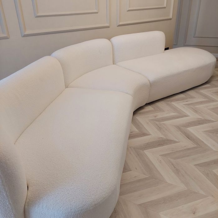 Трендовый диван от бренда Айко, новый