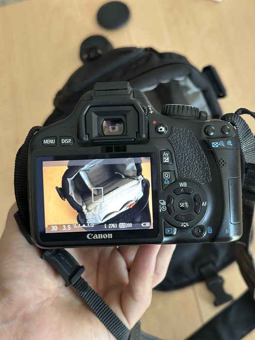 Canon EOS550D + Obiectiv 18-55
