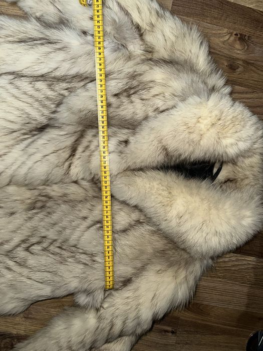 Blana de dama eleganta in stare buna