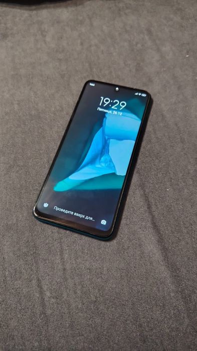 Продам телефон редми