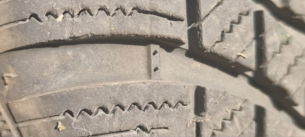 Vand 4 cauciucuri hankook winter i*cept RS3 195/65 R15 91T + jante