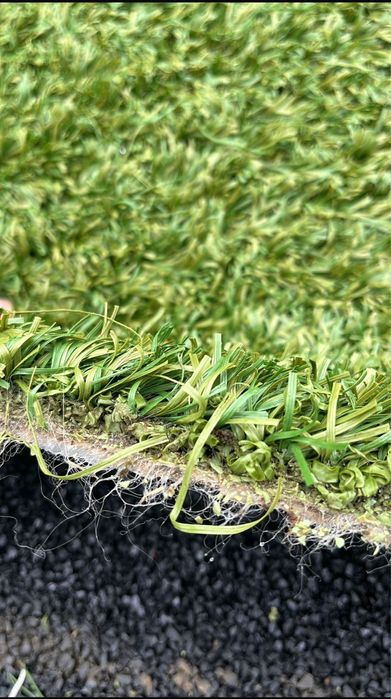 Изкуствена трева за футболни и минифутболни игрища