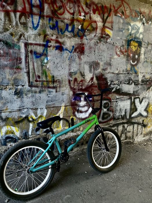 Трюковой велосипед BMX