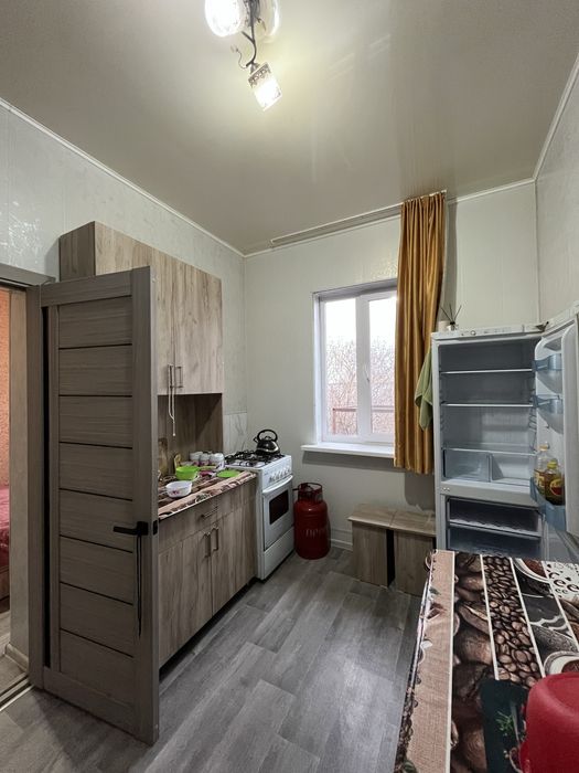 Дом в центре степняка