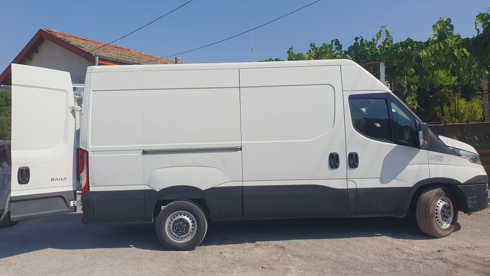 Транспортни услуги  с бус 24/7