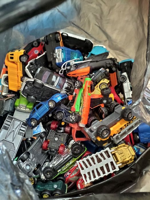 Машинки Hotwheels 150штук
