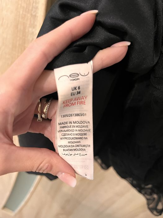 Rochie neagra eleganta