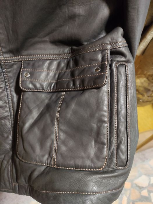 Черно кожено яке