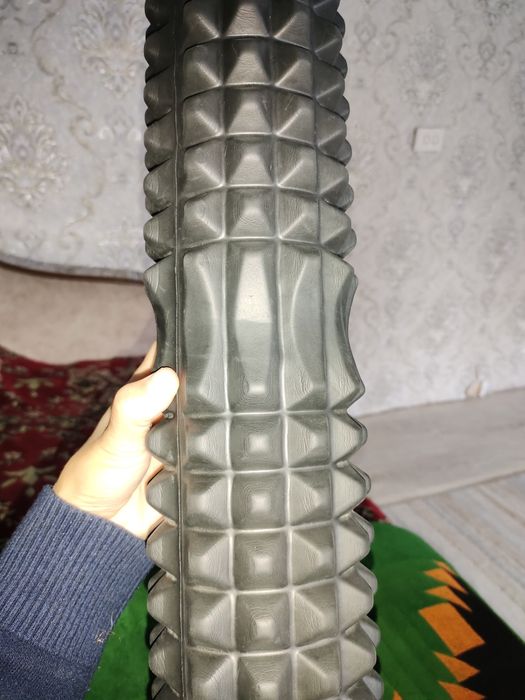 Массажный валик продам