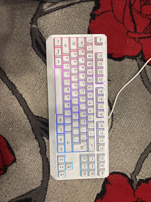 Tastatura mebrana
