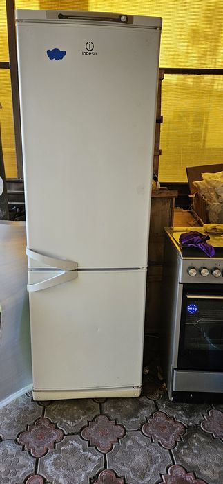 Холодильник индезит