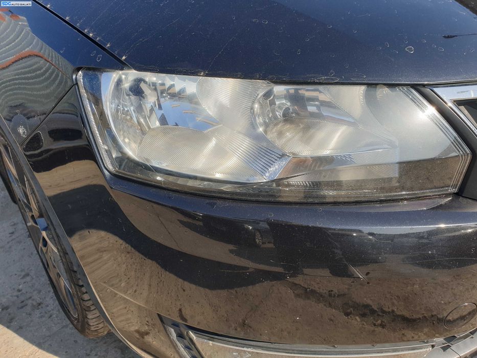 Far Dreapta Halogen Skoda Rapid 2012 - 2017 [K4362]