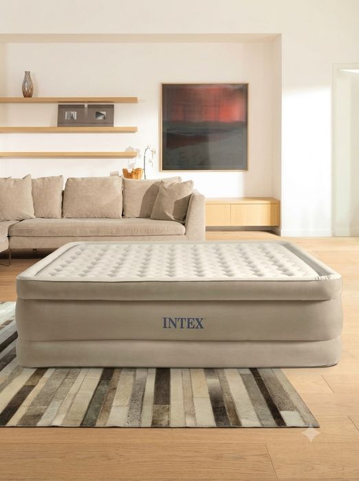 Надувная кровать INTEX Dura-Beam Deluxe встроенным насосом 152×203×46