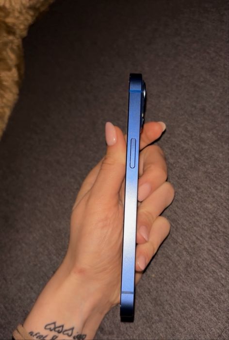 Продавам Iphone13 128GB