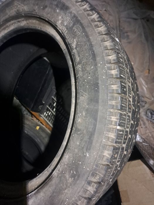 Шины зимнние комплект