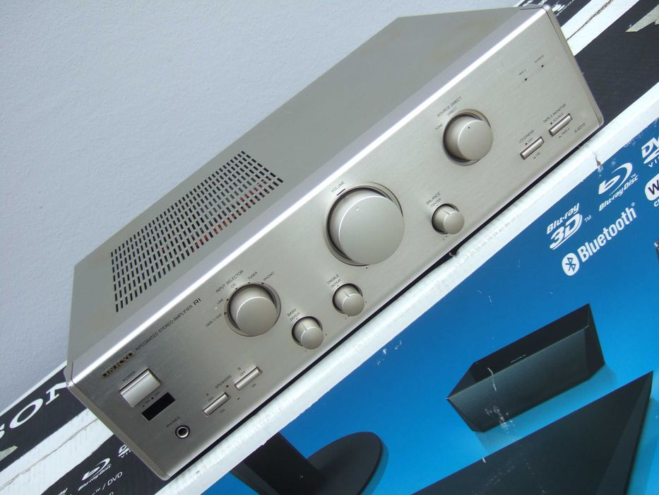 Onkyo A-9210R [Culoare Silver ]