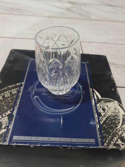 Хрустальные рюмки новые
