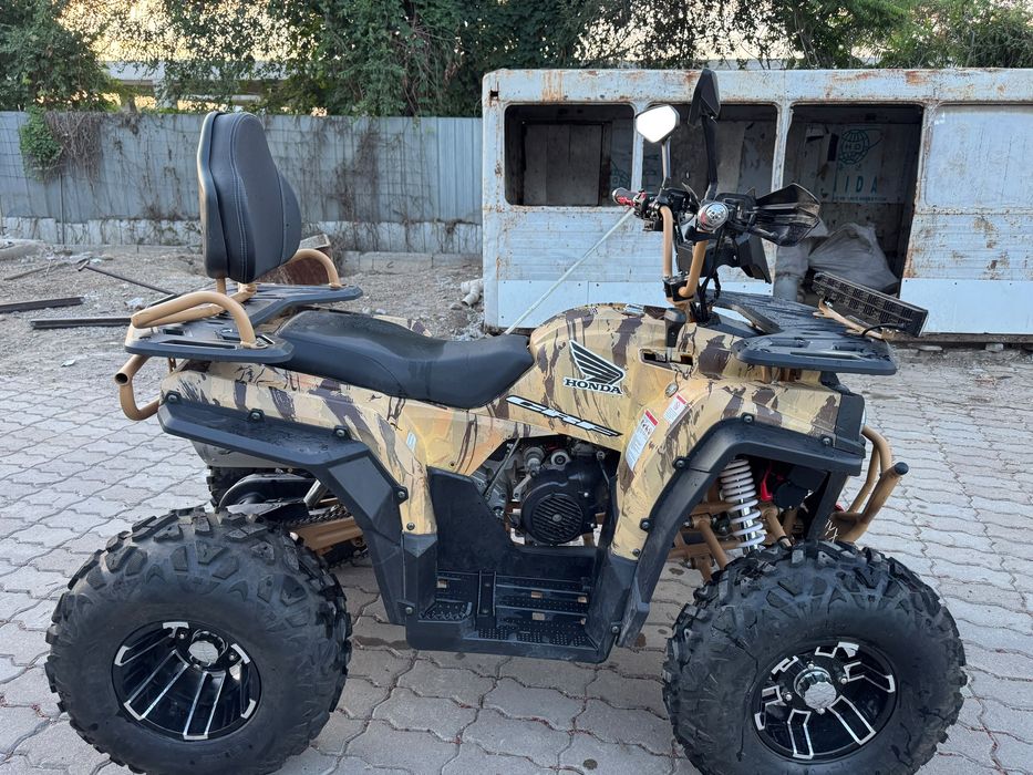 Квадроцикл Honda 250 кубов