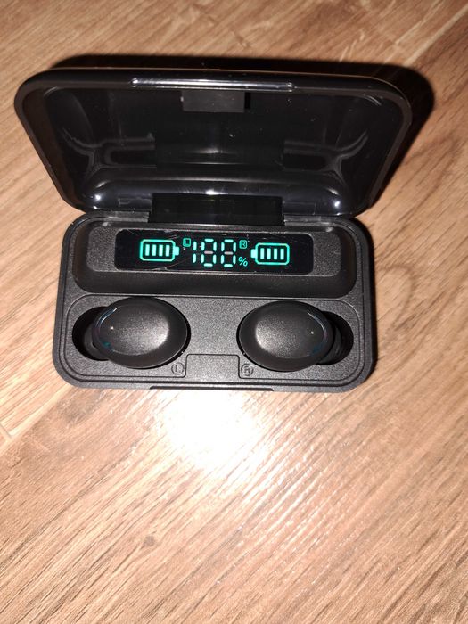 Căști cu bluetooth pt. telefon, tableta, PC, cu powerbank. NOI